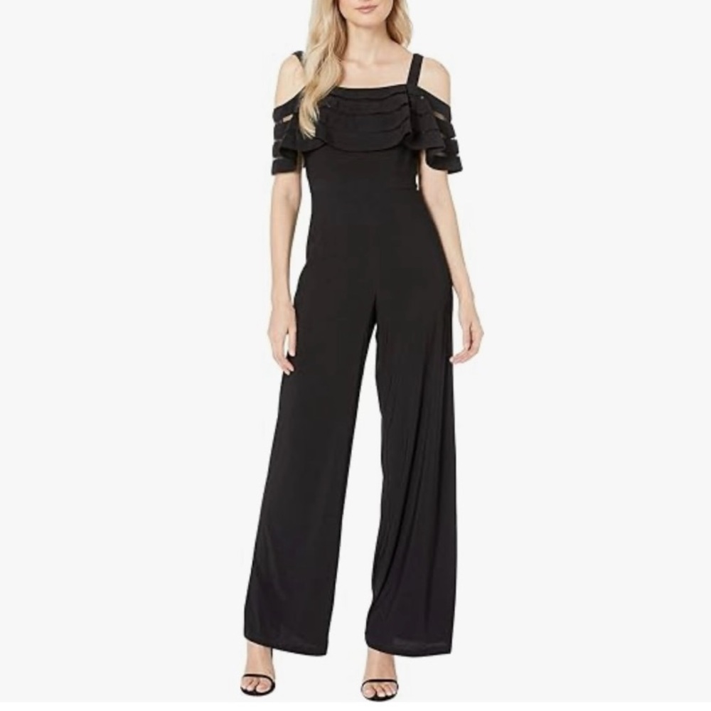 🥂Jumpsuit off-shoulder black
